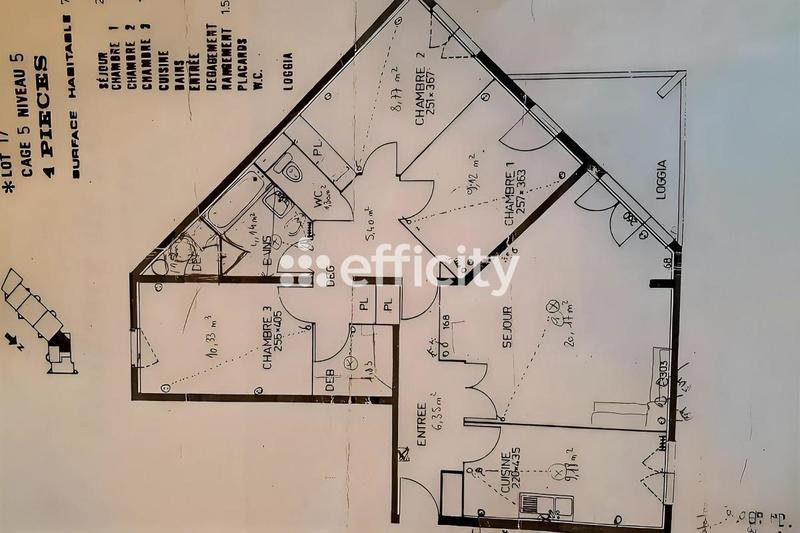 Appartement - 80 m² - 4 pièces