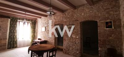 Maison - 216 m² - 8 pièces