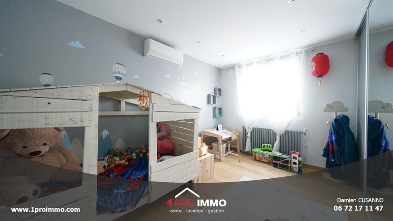 Maison - 185 m² - 6 pièces