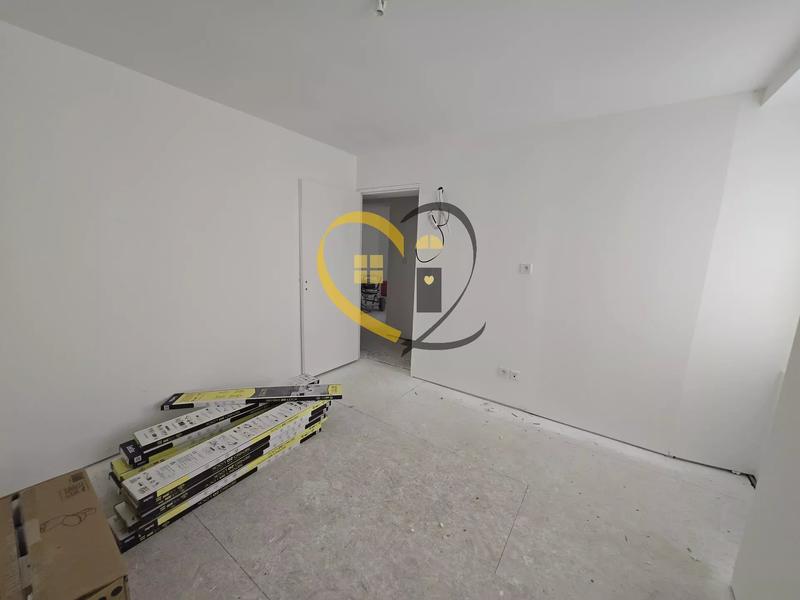 Immeuble mixte - 300 m²