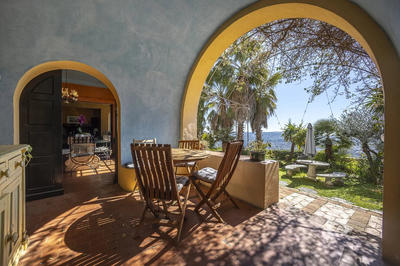 Maison - 322 m² - 10 pièces