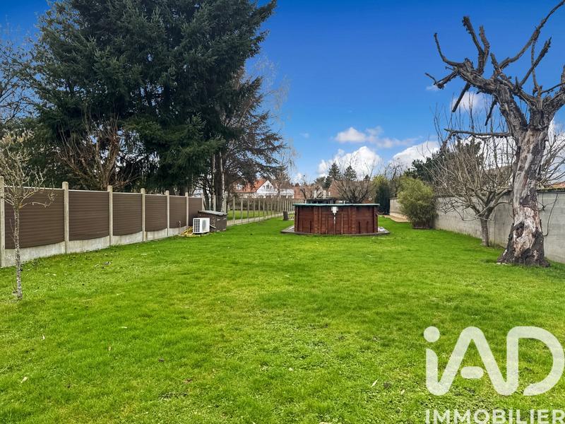 Maison - 211 m² - 8 pièces