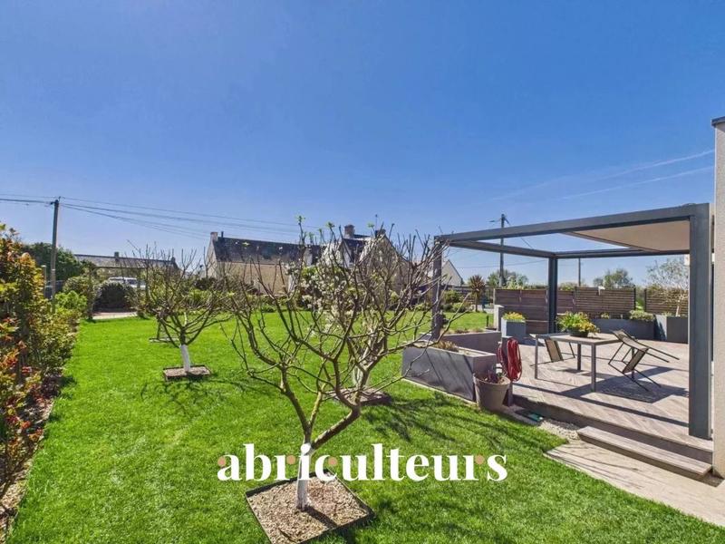 Maison - 186 m² - 9 pièces