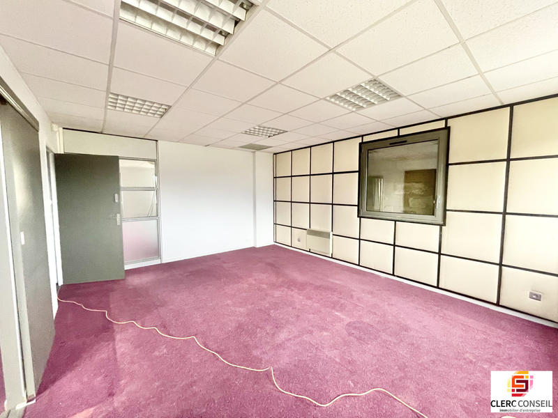 Bureau - 225 m²