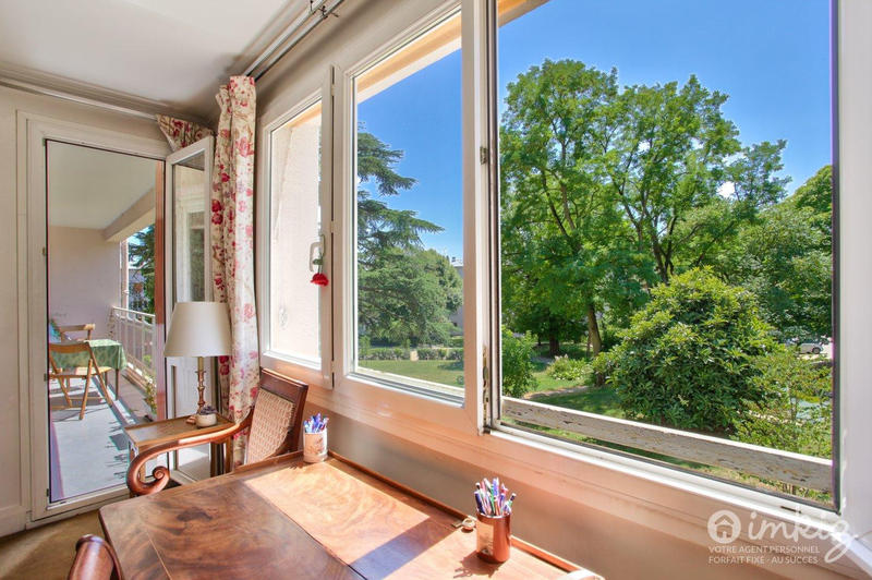 Appartement - 128 m² - 6 pièces