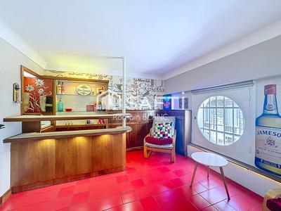 Villa - 346 m² - 9 pièces