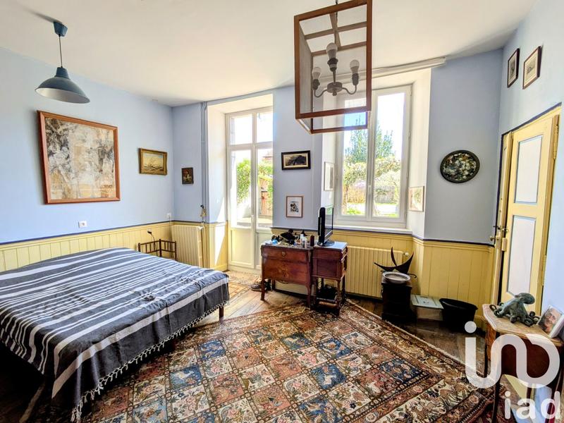 Maison - 286 m² - 12 pièces