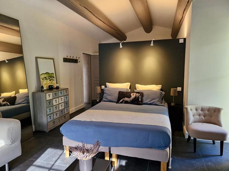 Demeure - 252 m² - 8 pièces