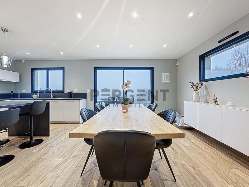 Maison - 115 m² - 5 pièces