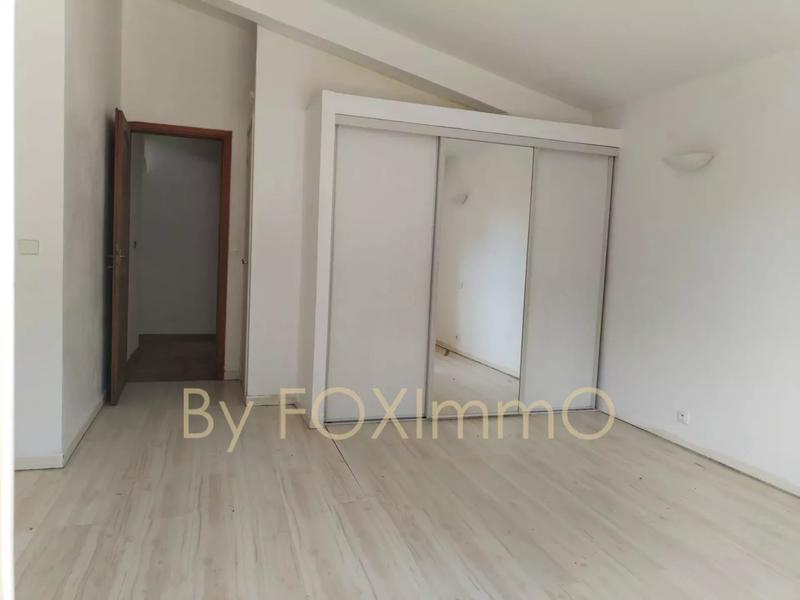 Villa - 201 m² - 6 pièces