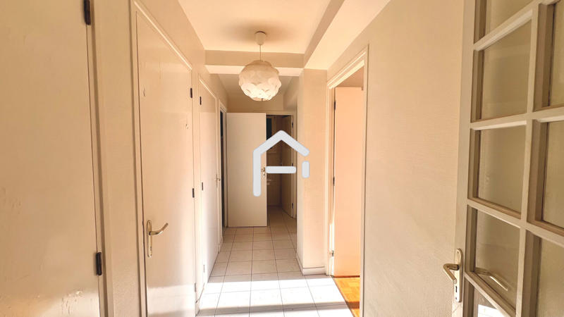 Appartement - 80 m² - 4 pièces