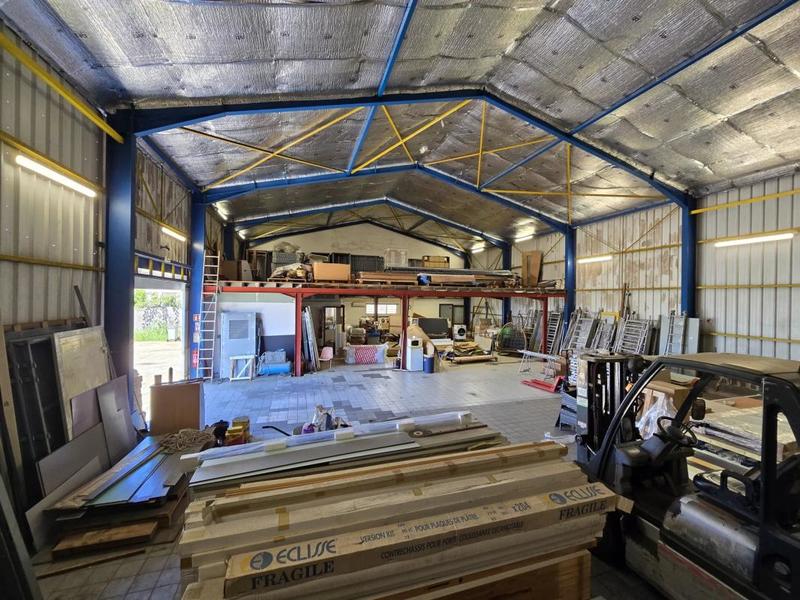 Bureau - 456 m² - 2 pièces