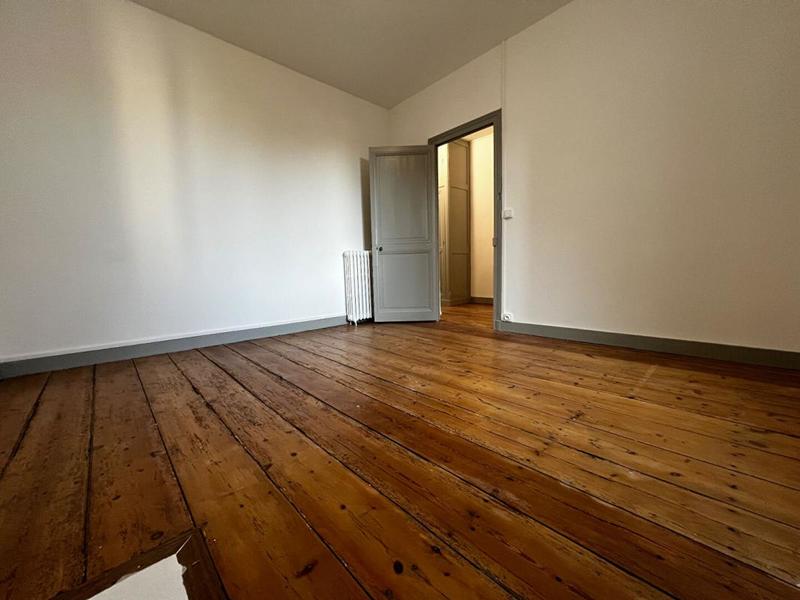 Maison - 135 m² - 9 pièces