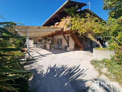 Maison ancienne - 259 m² - 9 pièces