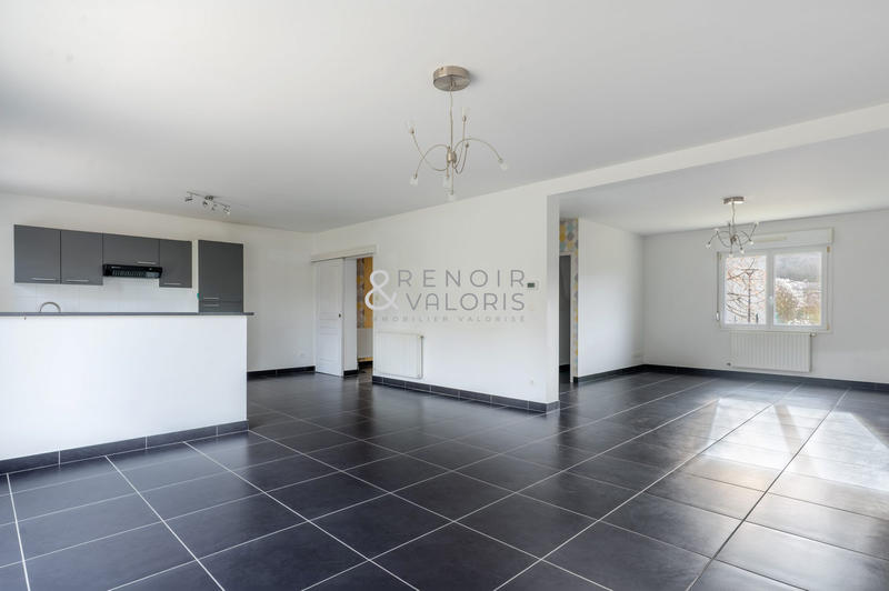 Maison - 147 m² - 6 pièces