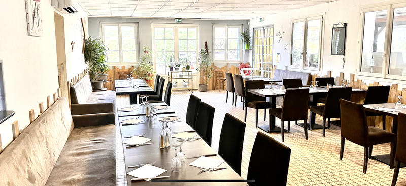 Fonds de commerce - Magasins - 155 m²