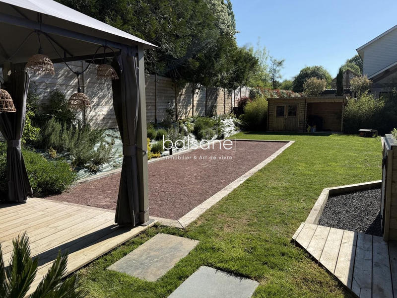 Maison contemporaine - 123 m² - 7 pièces