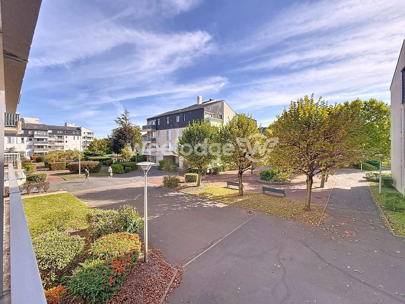 Appartement - 79 m² - 4 pièces