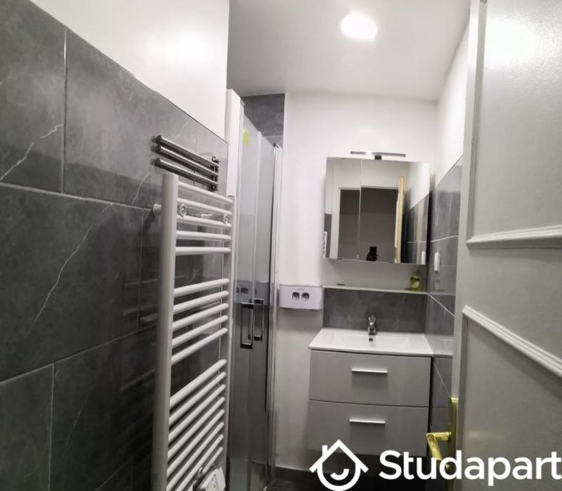 Chambre - 8 m² - 1 pièce