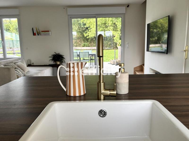 Maison - 123 m² - 4 pièces