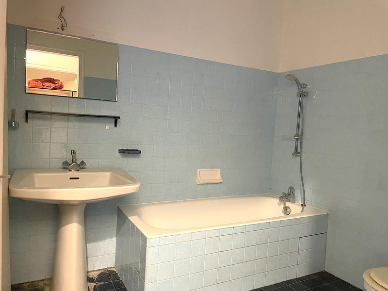 Maison - 249 m² - 9 pièces