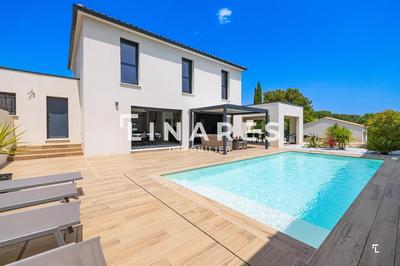 Maison - 145 m² - 4 pièces