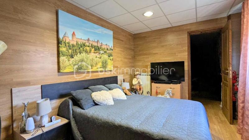 Maison - 320 m² - 8 pièces