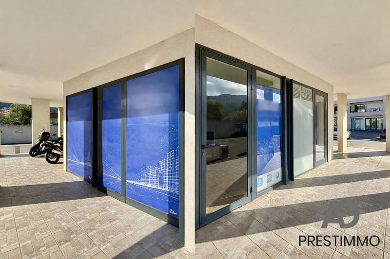 Bureau - 70 m² - 3 pièces