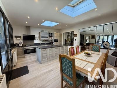 Maison de ville - 112 m² - 5 pièces