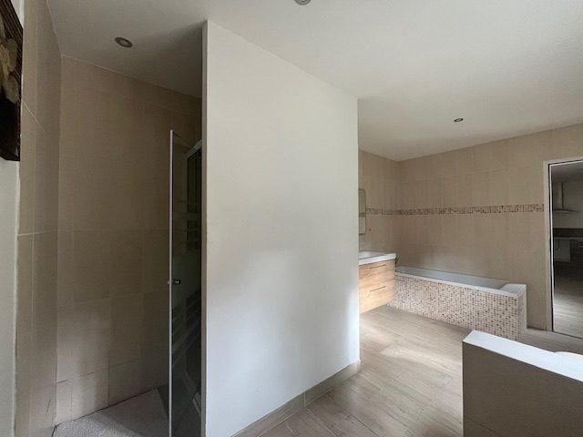 Maison - 100 m² - 6 pièces