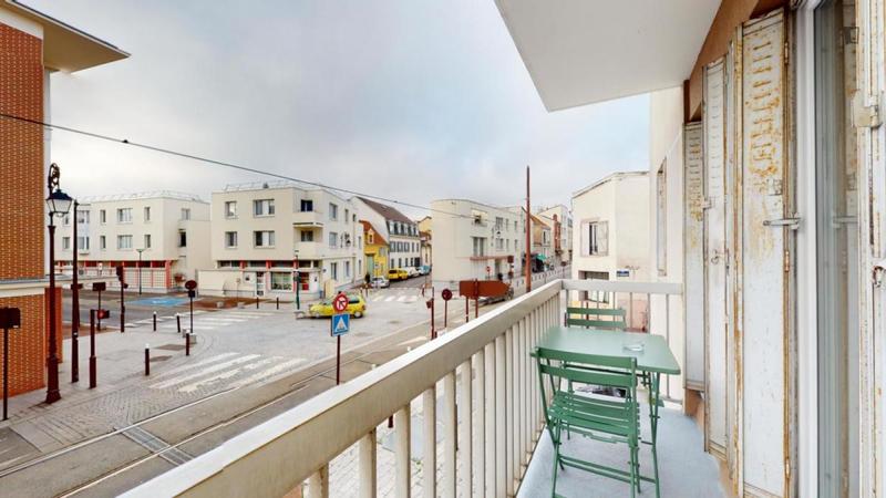 Chambre - 9 m² - 5 pièces