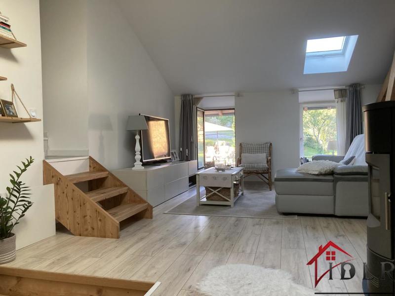 Propriété - 355 m² - 17 pièces