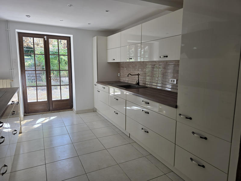 Maison - 188 m² - 7 pièces