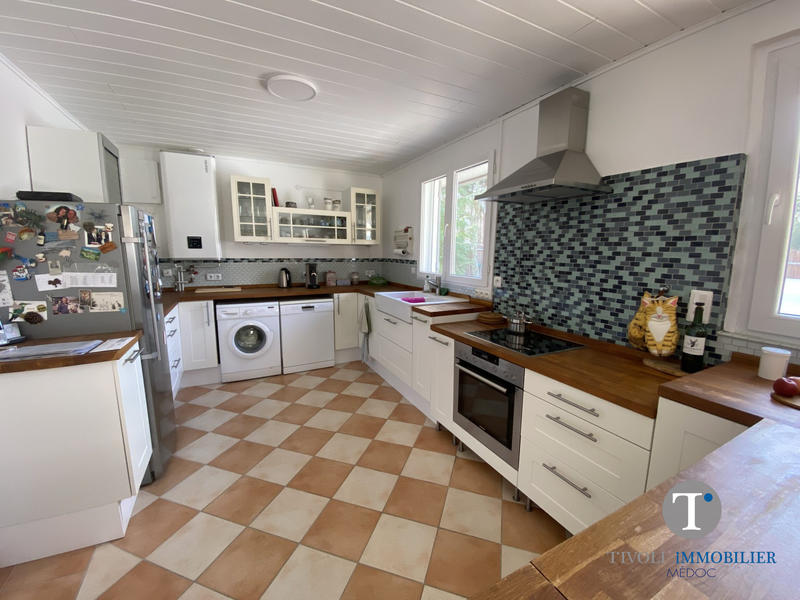 Maison traditionnelle - 138 m² - 5 pièces