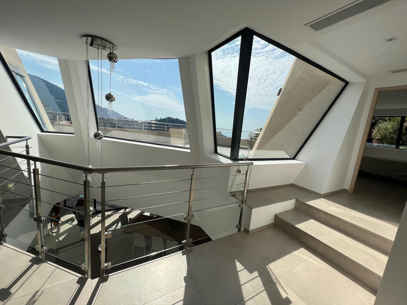 Villa - 335 m² - 7 pièces