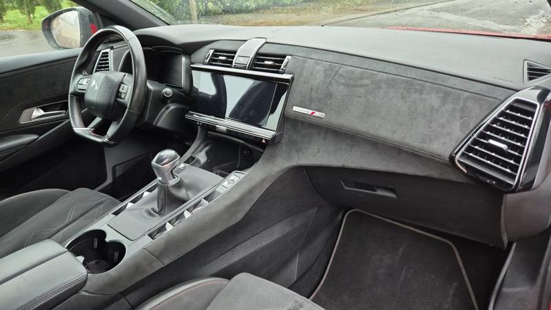 Ds Ds 7 Crossback 1.5 BlueHDi 130 Performance Line