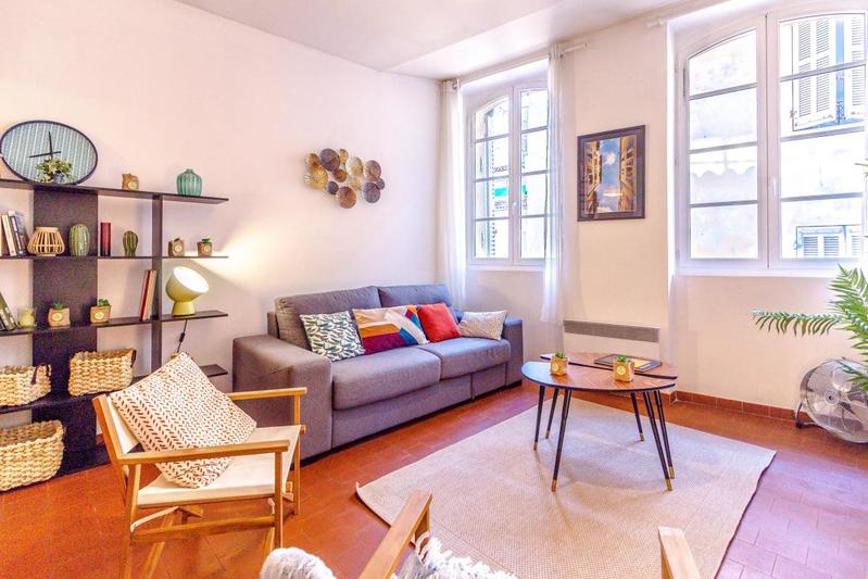 Immeuble - 121 m² - 7 pièces