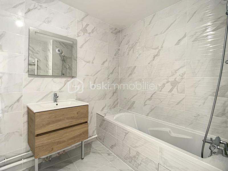 Appartement - 60 m² - 3 pièces