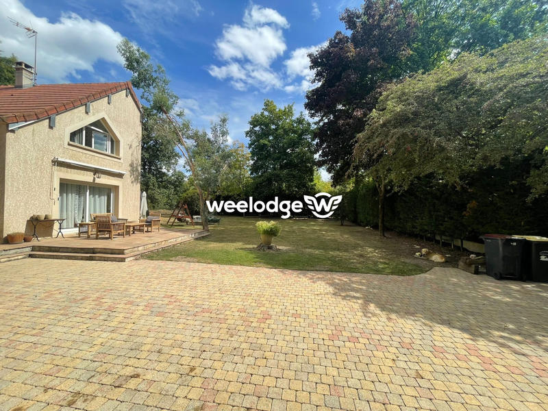 Maison ancienne - 216 m² - 8 pièces