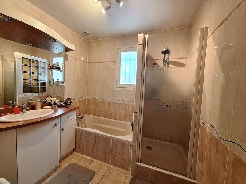 Maison - 120 m² - 4 pièces