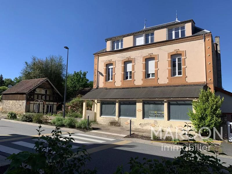 Maison - 417 m² - 14 pièces