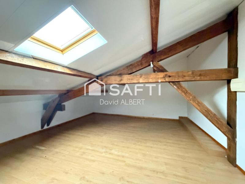 Maison - 203 m² - 7 pièces