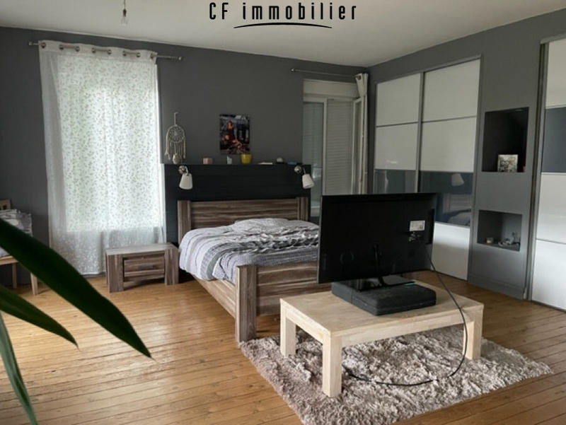 Maison - 210 m² - 7 pièces