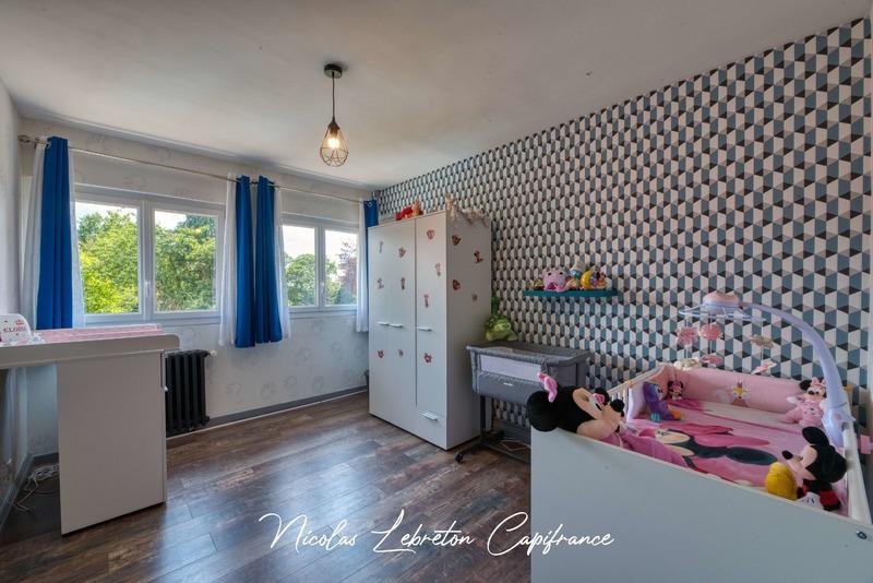 Maison - 187 m² - 8 pièces