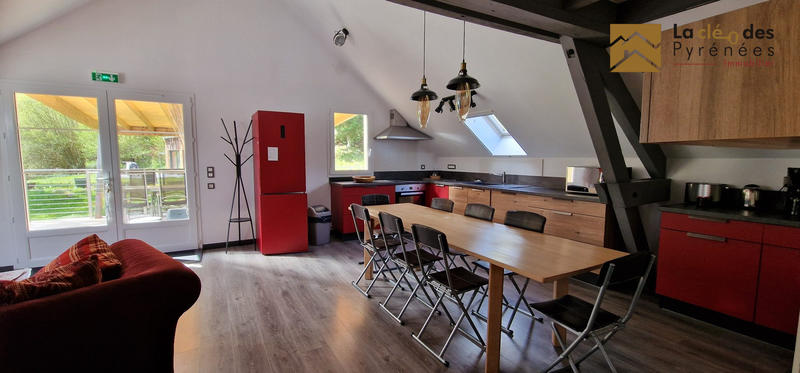 Maison ancienne - 362 m² - 15 pièces