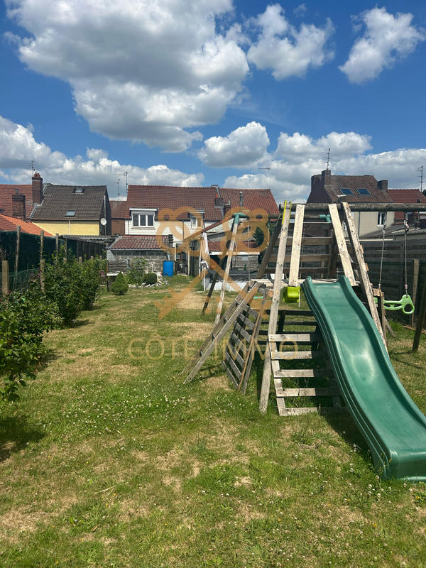 Maison - 131 m² - 6 pièces