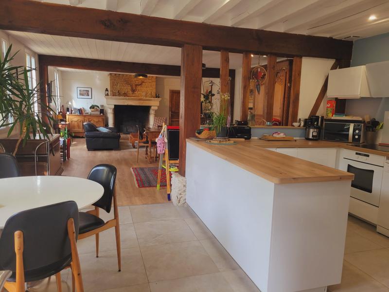 Maison - 211 m² - 6 pièces