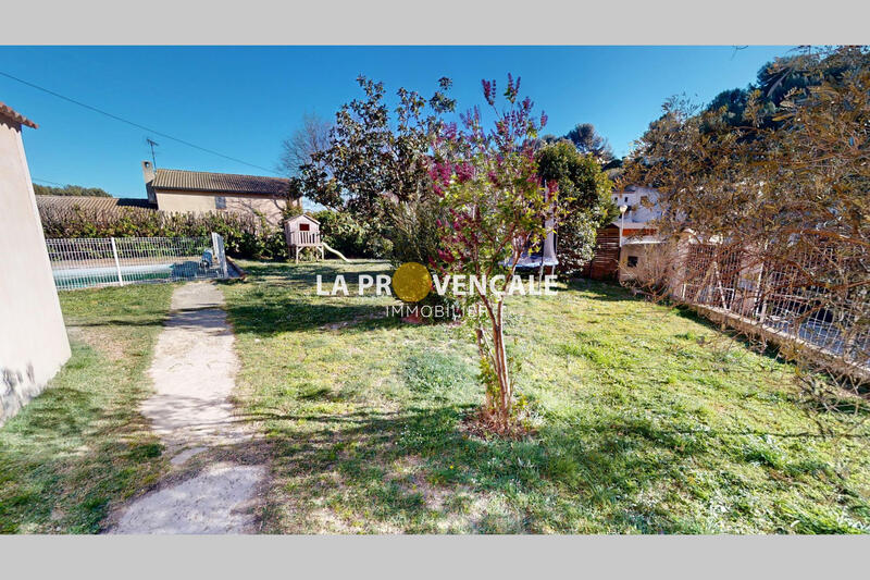 Maison - 85 m² - 4 pièces