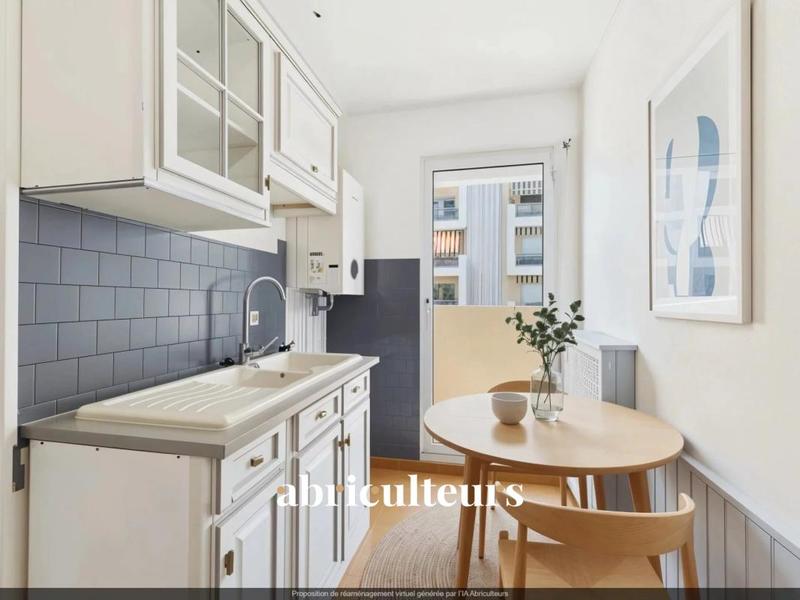 Appartement ancien - 68 m² - 3 pièces