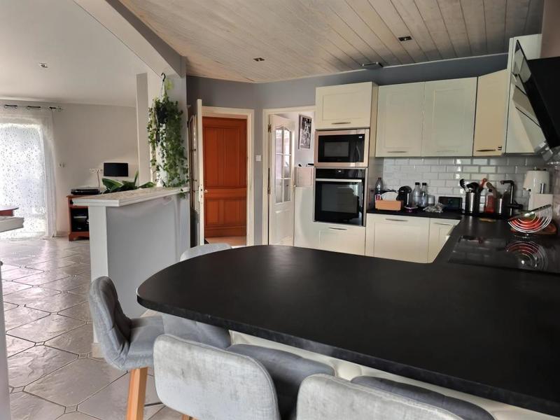 Maison - 136 m² - 5 pièces